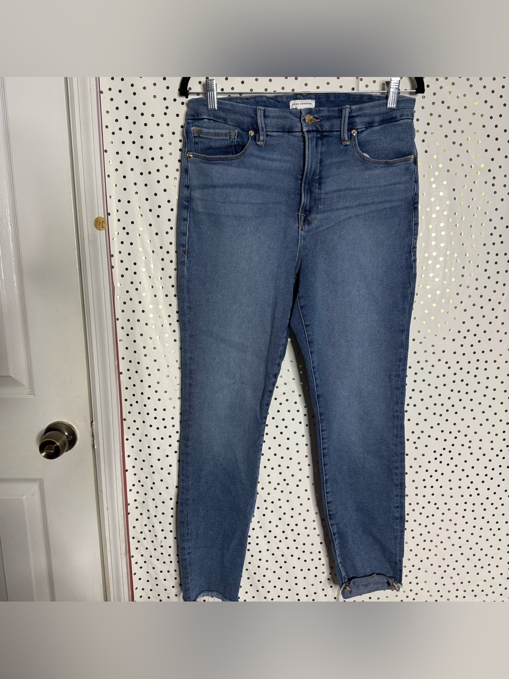 Good American Good Legs Crop
